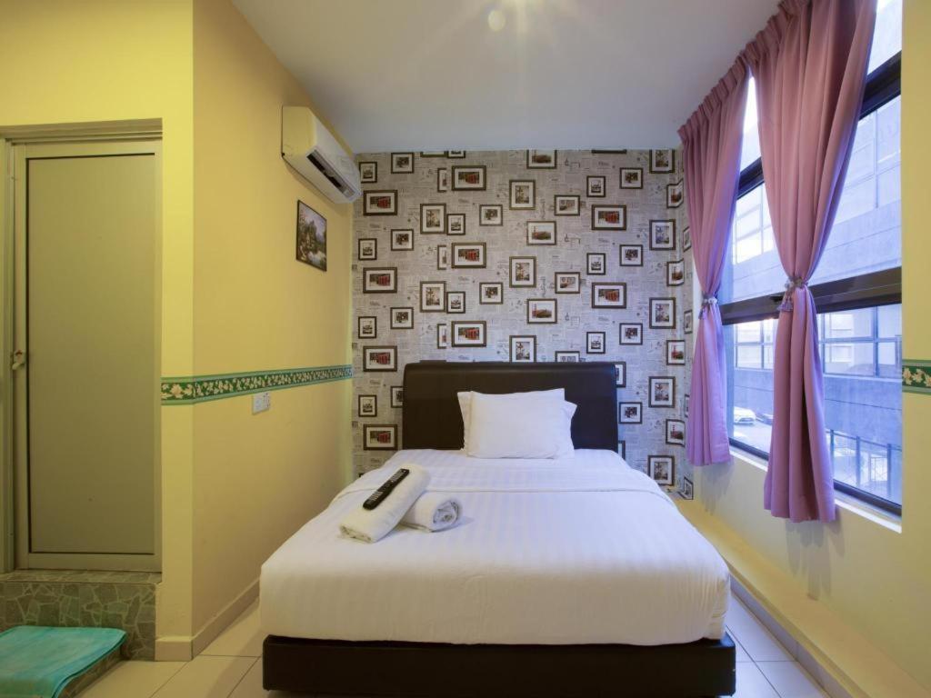 Hotel Zamburger Sungai Besi كوالالمبور المظهر الخارجي الصورة
