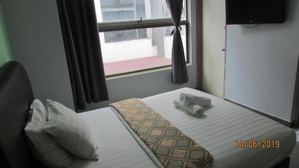Hotel Zamburger Sungai Besi كوالالمبور المظهر الخارجي الصورة