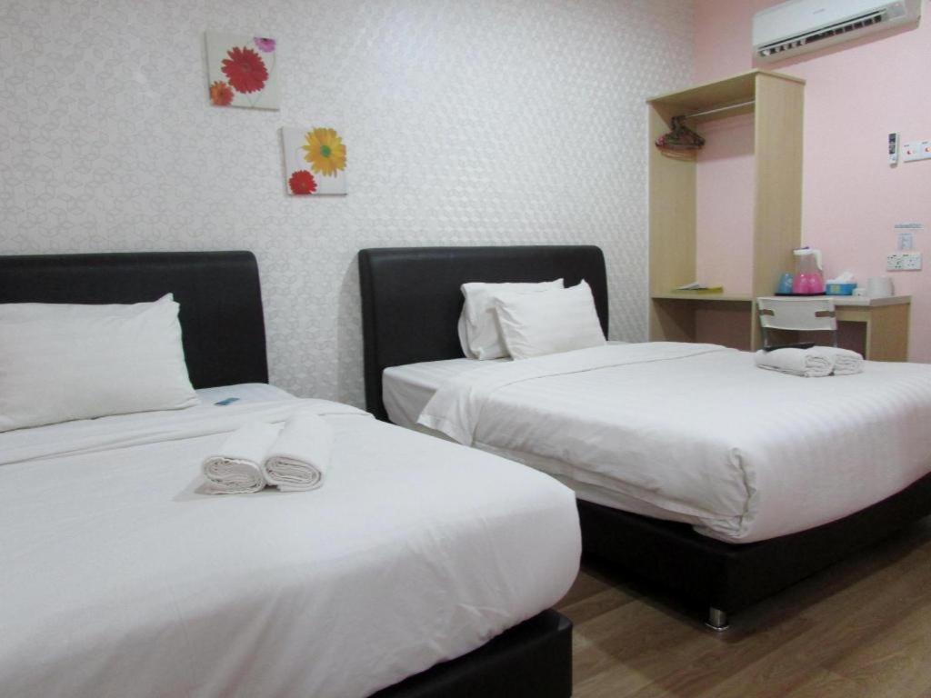 Hotel Zamburger Sungai Besi كوالالمبور المظهر الخارجي الصورة